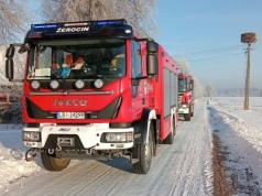 Tragiczne zdarzenie w Leszczance. Nieprzytomna kobieta znaleziona w domu, reanimacja nie przyniosła efektu