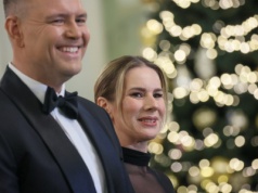 Nawroccy zaskoczyli niespodziewaną wizytą. Wyjątkowe kadry obiegły sieć