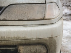 100 zł mandatu za omijanie myjni. Ta zasada działa w Polsce