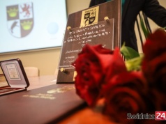 Będą mogli odebrać tytuły honorowego obywatela i zasłużonego dla Świdnicy