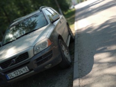 Tablice, których na radach nie widać. Niewielu potrafi rozpoznać, co jest z nimi nie tak.