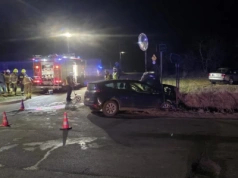Zderzenie na skrzyżowaniu w Borowie. Dwie osoby poszkodowane