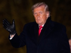 Trump sugeruje pozostawienie Grenlandii, ale pod ustępstwami