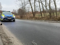 Na drodze została czapka z pomponem i okulary. Miał tylko odwieźć dziecko do szkoły