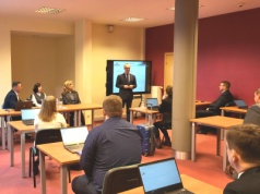 16 nowych członków komisji ds. uprawnień