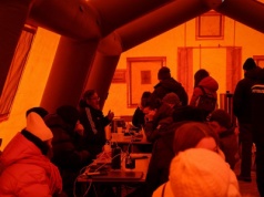 Dramatyczna sytuacja w Kijowie. 600 tys. mieszkańców schroniło się przed mrozem poza miastem