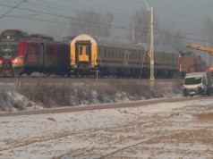 Spore utrudnienia na kluczowej trasie PKP. Wszystko przez wykolejenie. Opóźnienia i objazdy