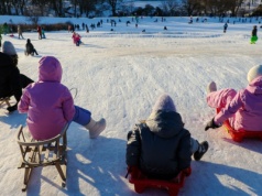 Zimowe atrakcje w Warszawie ograniczone. Co z modernizacją Górki Szczęśliwickiej?