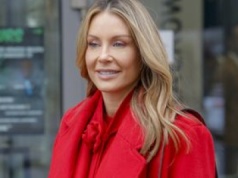 W takim stroju zjawiła się w Sejmie. Ze spodniami trafiła w dziesiątkę