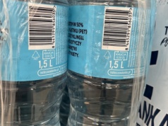 Oddasz butelki kaucyjne bez wychodzenia z domu. Nowa usługa popularnego sklepu