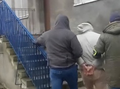 Dwa tymczasowe areszty za usiłowanie kradzieży z włamaniem Dacii