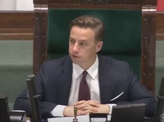 Artykuł redaktor Wielowiejskiej jest głupi i powiela złą praktykę referowania… plotek