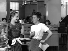 6 rzeczy, których nie powinno się mówić znajomym z pracy. Mogą wyniknąć z tego same problemy