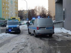 Nastolatek spadł z górnej kondygnacji wielopoziomowego parkingu. Jest w krytycznym stanie