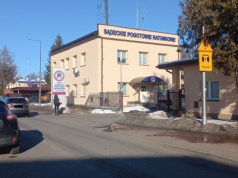 Karetki nie mogły wyjechać z bazy. Sądeckie Pogotowie Ratunkowe chce zmiany organizacji ruchu na ul. Śniadeckich