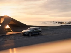 Debiutuje nowa generacja SUV-ów EV – Volvo EX60 z rekordowym zasięgiem 810 km