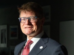 Chcesz mieć portfel zagranicznych ETF-ów? UniCredit oferuje alternatywę dla XTB i Finaxa