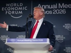 Trump przekręca historię. Twierdzi, że USA "oddały" Grenlandię