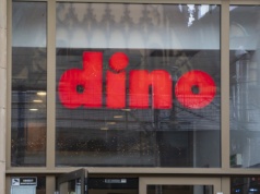 "Przy zakupie 20 sztuk" w Dino. Taki widok na całej 48. stronie gazetki