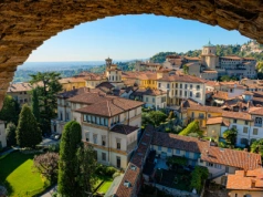 Gdzie najchętniej podróżują polscy seniorzy? Włochy i Malta na czele rankingu