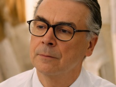 ​"Picasso świata mody". Życie, śmierć i "powrót" Cristóbala Balenciagi