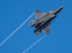 USA przerzucają nowe siły. Na wschód wyleciały samoloty i tankowce