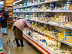 Małe sklepy wygrywają walkę o klienta. Hipermarkety w odwrocie