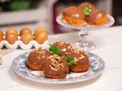 W tym roku zamiast dżemu dodaj do pączków masę makową. Nikt się im nie oprze