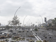 Apokaliptyczne sceny po przejściu cyklonu. Harry wyrządził potężne straty