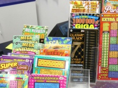 Gigantyczna wygrana w zdrapce Lotto. Gracz ma powody do radości, taka kwota trafi na jego konto