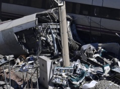 Odnaleźli czarne skrzynki po katastrofie kolejowej w Hiszpanii. "Proszę pilnie zatrzymać ruch na torach"