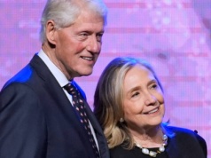 Czarne chmury nad Clintonami. Grozi im rok więzienia