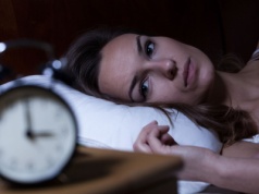 ​Masz problemy z zasypianiem? Pij wieczorem ten sok, a obudzisz się wypoczęty