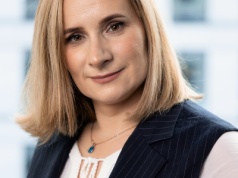 „Ciekawość mnie napędzała, brak strategii zatrzymał.” Doświadczona menadżerka mówi, jak planować karierę, żeby awansować