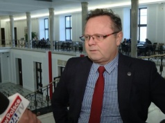 Zegarek Szejny. Jest reakcja Lewicy! Posłowi grozi zawieszenie