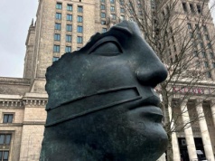 Nieoczekiwany wzrost średniej krajowej. Polacy zarabiają już prawie 10 tysięcy zł. Ale kłopot z zatrudnieniem