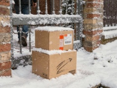 Gdzie wyrzucić paczki i listy z adresem po zakupach internetowych? Przesyłki to bomba dla recyklingu