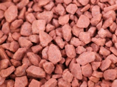 Sól potasowa – kiedy i jak ją stosować? Terminy, dawki i wpływ na glebę