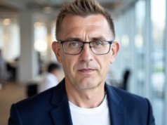 Radek Jarocki dyrektorem Działu Handlowego w Marcova Biznes