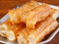 W karnawał smażę chińskie pączki. Chrupią jak szalone i są leciutkie