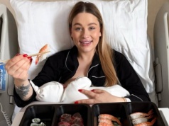 Andziaks opublikowała film z drugiego porodu. Jedni są wzruszeni, inni oburzeni