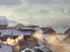 Smog w Polsce. Jak się chronić i czy można wychodzić z domu?