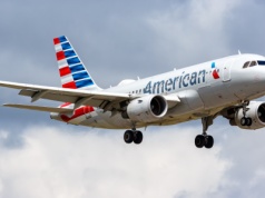 Brutalny atak na pokładzie samolotu. Wyrok? W zawieszeniu