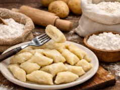 Twoje kopytka są twarde i gumowate? Używasz nie tej mąki, co trzeba