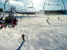 Narciarski raj w Małopolsce alternatywą dla Tatr. Tydzień tańszy nawet o 500 zł