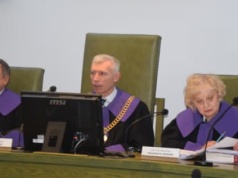 Sąd Najwyższy po raz pierwszy ocenia legalność Pegasusa