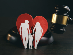 Rząd Tuska forsuje ekspresowe rozwody. To prawo, które uczy nietrwałości związków