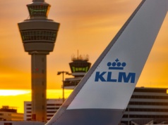 Internet na pokładzie samolotu. Jedna z linii lotniczych wychodzi naprzeciw pasażerom