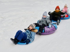 Nawet 1100 zł dofinansowania na ferie. To już ostatnia szansa, ale jest jeden haczyk!