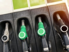Diesel, benzyna czy elektryk? Co dziś naprawdę się opłaca w Polsce?